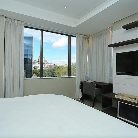 Sandton Skye Johannesburg Luxury Apartment ภายนอก รูปภาพ